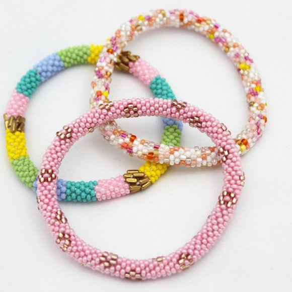 Set of 3 Crocheted Glass Bead Stacking Bracelets NWoT - Picture 7 of 7